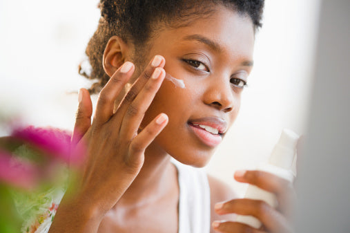 How to Minimize the Appearance of Hormonal Acne & Blemishes